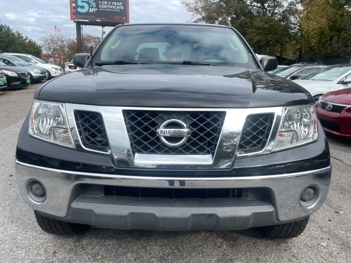 2009 BLACK NISSAN FRONTIER CREW CAB SE (1N6AD07U09C) with an 4.0L engine, Automatic transmission, located at 5103 Dorchester Rd., Charleston, SC, 29418-5607, (843) 767-1122, 36.245171, -115.228050 - Local Trade-in with CD/AUX/Bluetooth, Power Windows, Power Locks, Power Mirrors, Keyless Entry, Alloy Wheels, Bedliner, Tow Package. Clean CarFax (no accidents reported!) 209k miles Located at New Life Auto Sales! 2023 WINNER for Post & Courier's Charleston's Choice Pre-owned Car Dealer AND 2018-2 - Photo#1